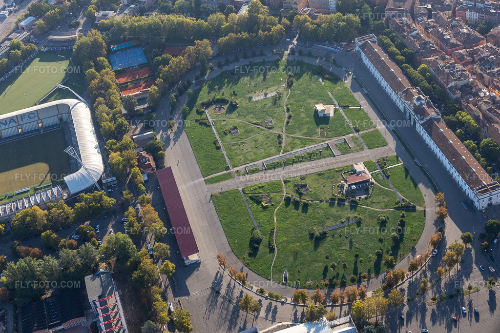 Aerial view: Novi Ark Archaeological Park in Modena in the state Modena, Italy. – Photo: IMG_134858.jpg taken on 09/20/2022 by Werner Riehm/FLY-FOTO.com – Resolution of the original: 4356 x 2904 px