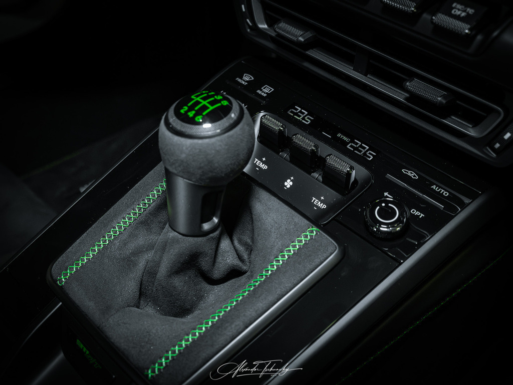 911 ST | Entdecken Sie die faszinierende Welt von Alexander Tschuncky Arts: Kreative Fotografie, atemberaubende Automobilkunst und hochwertiger Bilderdruck. Lassen Sie sich inspirieren! - Realisiert mit Pictrs.com