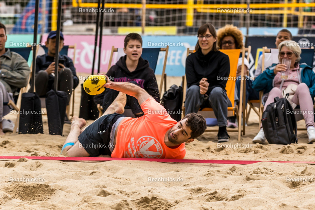2025-200083483-Strandvölkerball-WM |  24.08.2025; Berlin Foto: Gerold Rebsch - www.beachpics.de