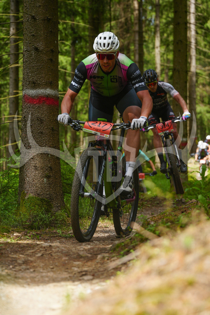 FC603656 | Fotogalerie der Treibjagd im Dunkelwald - Dein MTB Etappenrennen im Erzgebirge - Realisiert mit Pictrs.com
