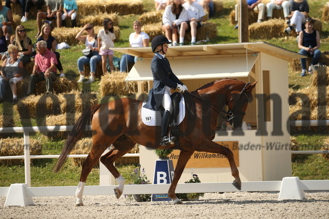 Birkhof_2022_GrandPrixSpecial_Nadine Capellmann_Waitoni (11) | Alle Fotos der Reiterjournal Fotografin Doris Matthaes im Reiterjournal Online-Fotoshop. - Realisiert mit Pictrs.com