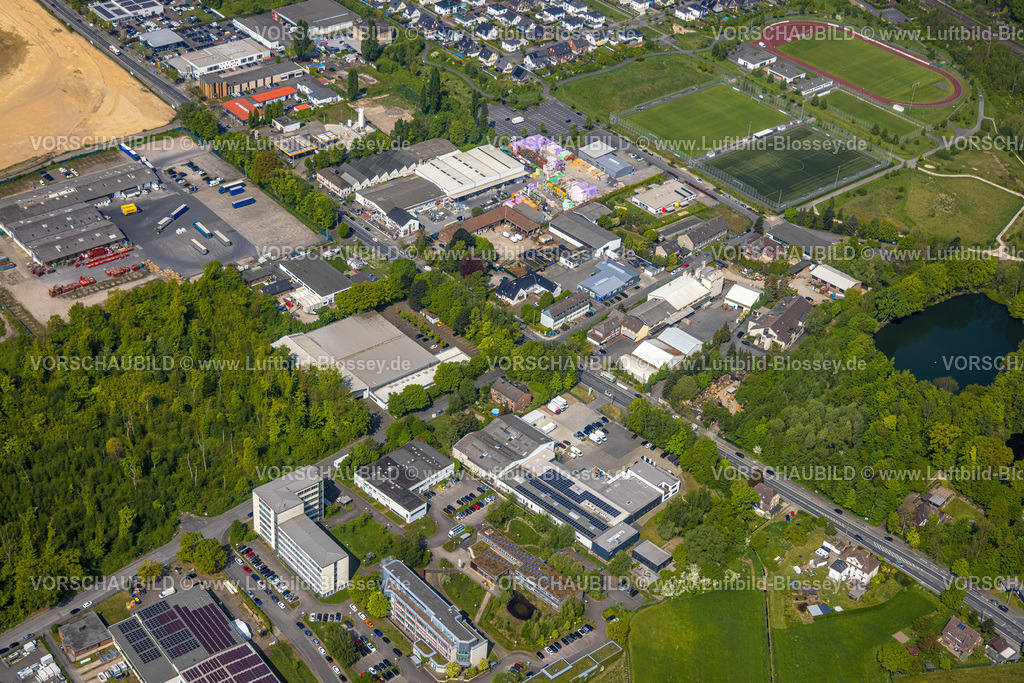 Recklinghausen220501060 | Luftbild der ehemaligen Trabrennbahn Recklinghausen, an der Autobahn A2, mit nördlicher Tangente der Blitzkuhlenstraße,  König-Ludwig, Recklinghausen, Ruhrgebiet, Nordrhein-Westfalen, Deutschland