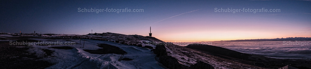 Chasseral | Der Chasseral ist mit 1606 m ü. M. die höchste Erhebung im Berner Jura. Der langgestreckte Berg liegt im Nordwesten des Kantons Bern zwischen dem Gebiet des Bielersees im Südosten und dem Sankt Immer-Tal im Nordwesten. Wikipedia - Realisiert mit Pictrs.com