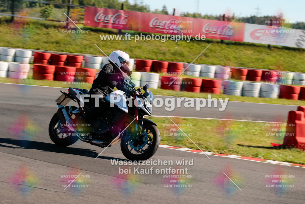 Moto-TeamOBK-21361 | Hier findet Ihr Bilder von Touristenfahrten auf der Nürburgring Nordschleife oder von anderen Veranstaltungen die ich besucht habe. Viel Spass beim Durch Schauen 