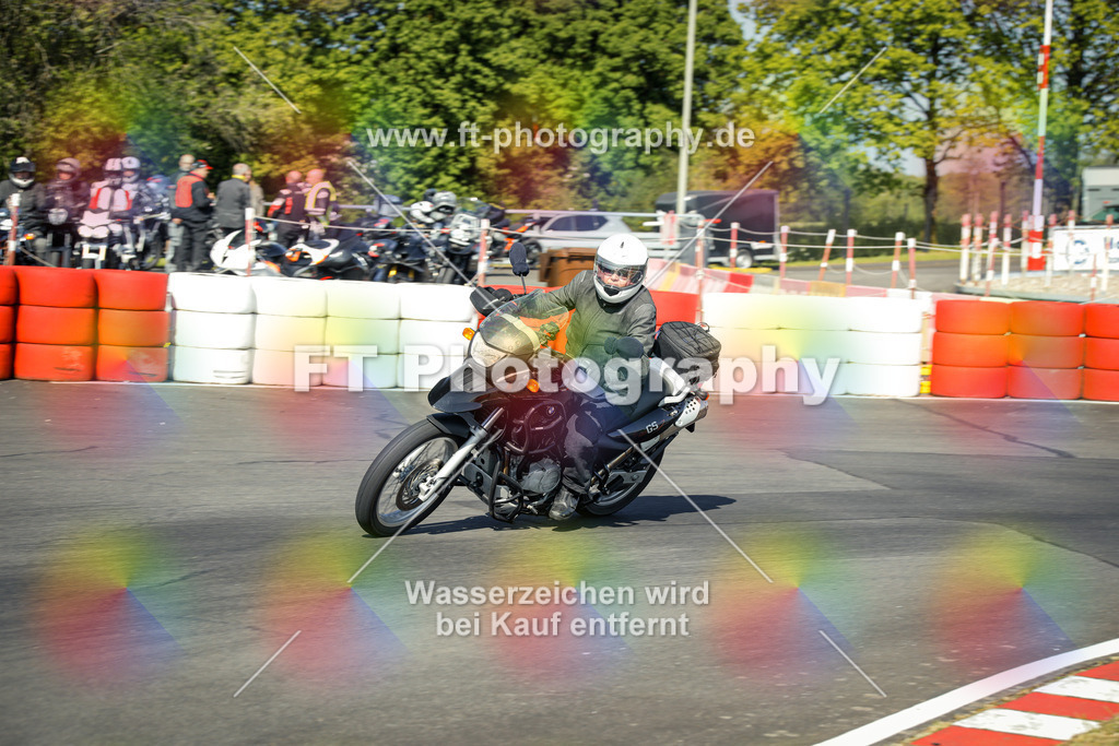 OBK_Mai_Martina_Markus-10304 | Hier findet Ihr Bilder von Touristenfahrten auf der Nürburgring Nordschleife oder von anderen Veranstaltungen die ich besucht habe. Viel Spass beim Durch Schauen 