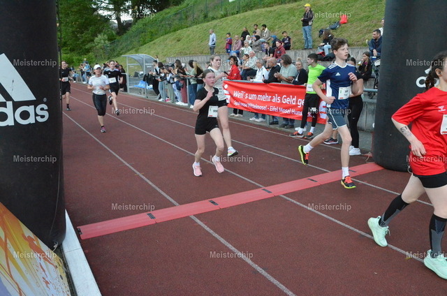 19-34-44_ | Meisterchip Fotoshop - Realisiert mit Pictrs.com