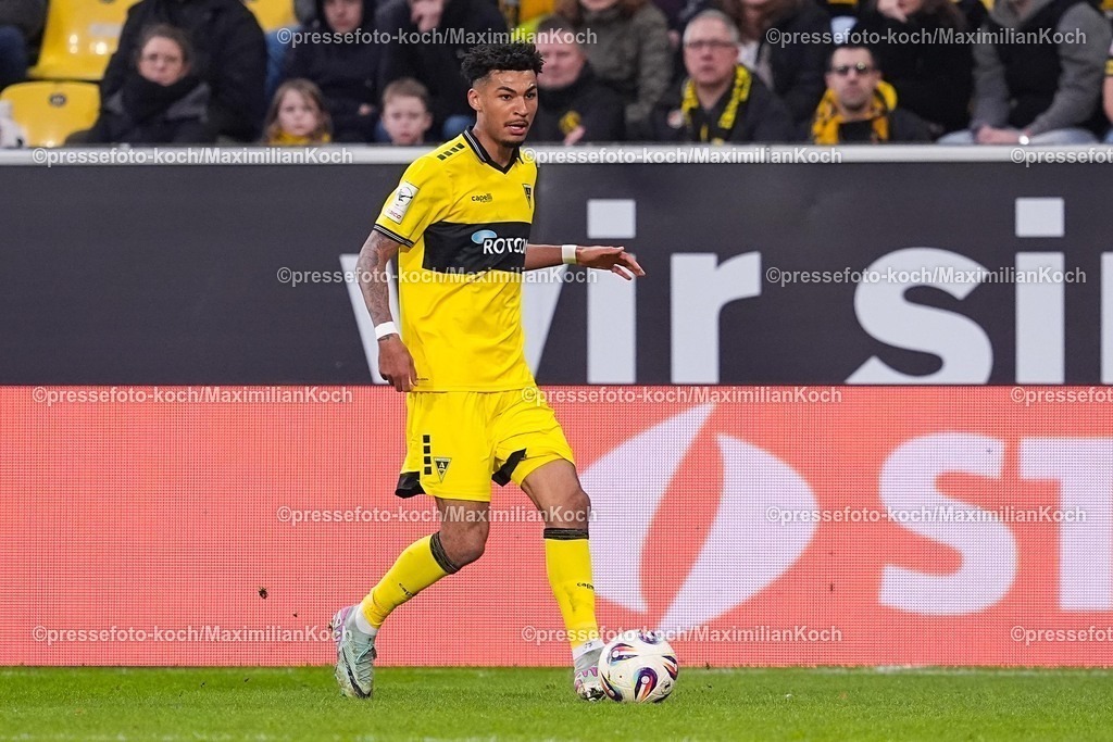 xYDRx17012601101 | 17.01.2026, xydrx, Fußball, 3.Liga, TSV Alemannia Aachen - VfL Osnabrück, Saison 2025 2026, Tivoli: Joel da Silva Kiala (TSV Alemannia Aachen #37)       DFB regulations prohibit any use of photographs as image sequences and or quasi-video. Photo: xYannisxDreimannxPressefotoKochx