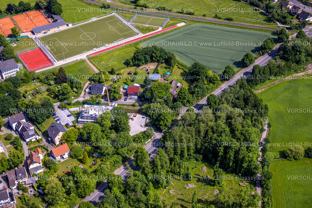 Hamm220504556 | Luftbild, Baustelle und Neubau Soester Straße Ecke Alte Soester Straße, Sportplatz Volta Arena Mark, Uentrop, Hamm, Ruhrgebiet, Nordrhein-Westfalen, Deutschland