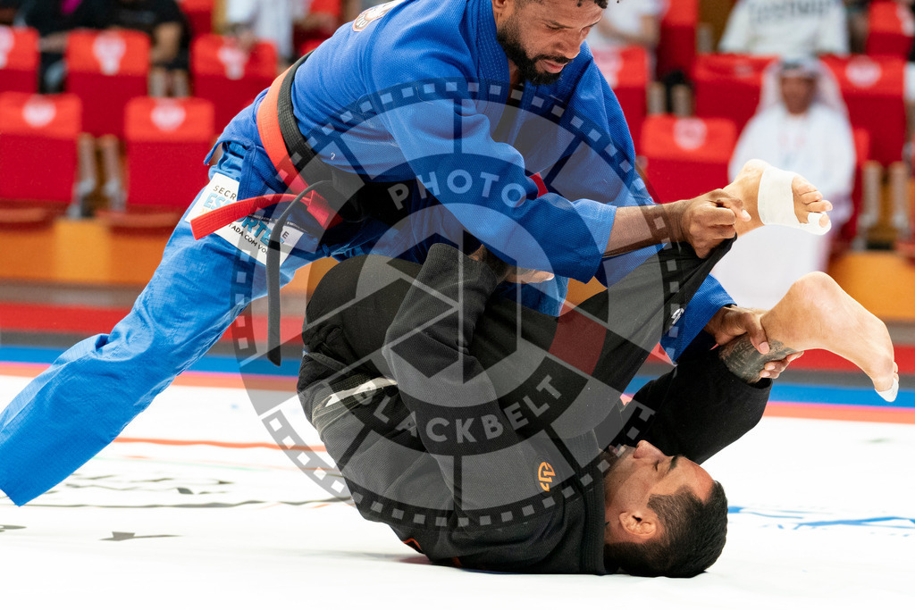 20231106PBB1043 | Fighters compete during the AJP World Master Championship in the Mubadala Arena in Abu Dhabi, Arab United Emirates, on November 6, 2023.