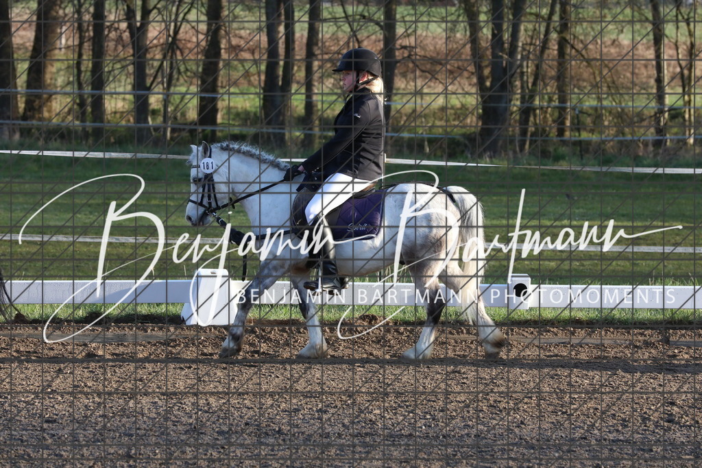 AZ2A2322 | Benjamin Bartmann Photomoments