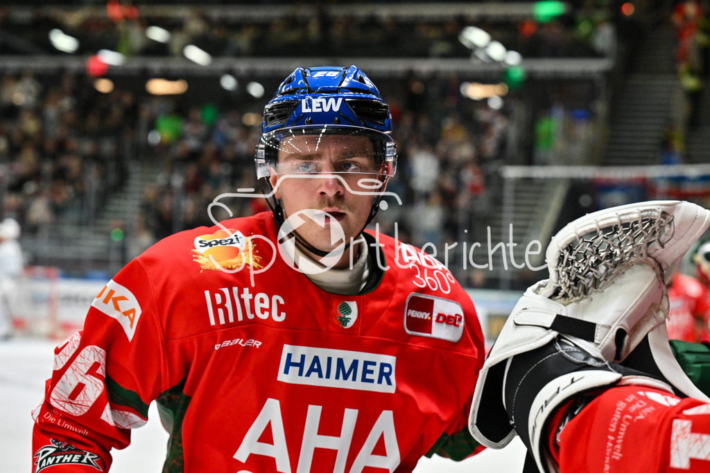 Augsburger Panther - Adler Mannheim | Jubel der Panther nach dem Treffer zum 3-3 durch Alexander BLANK (Augsburger Panther 26) / Tor / Torschuetze / Freude / Happy / DEL: Augsburger Panther - Adler Mannheim; Curt Frenzel Stadion am 14.09.2025