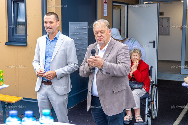 Schlüsselübergabe der Wohnanlage Almweg | Bildershop von pixelworld.at - Realisiert mit Pictrs.com