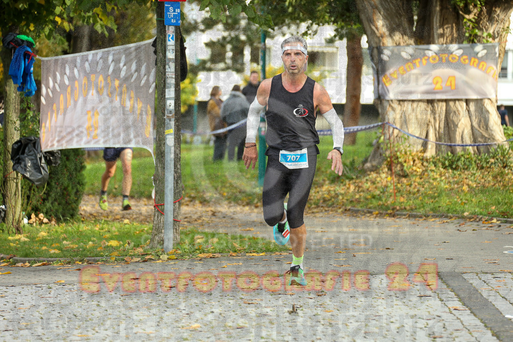 241020_1002_EX1_7490 | Sportfotografie im Rhein-Sieg Kreis, Köln, Bonn, NRW, Rheinland Pfalz, Hessen, etc. Unser Tätigkeitsfeld umfasst den Laufsport vom Volkslauf über den Marathon, Duathlon, Triathon bis zum Ultralauf wie Kölnpfad Ultra oder Schindertrail.