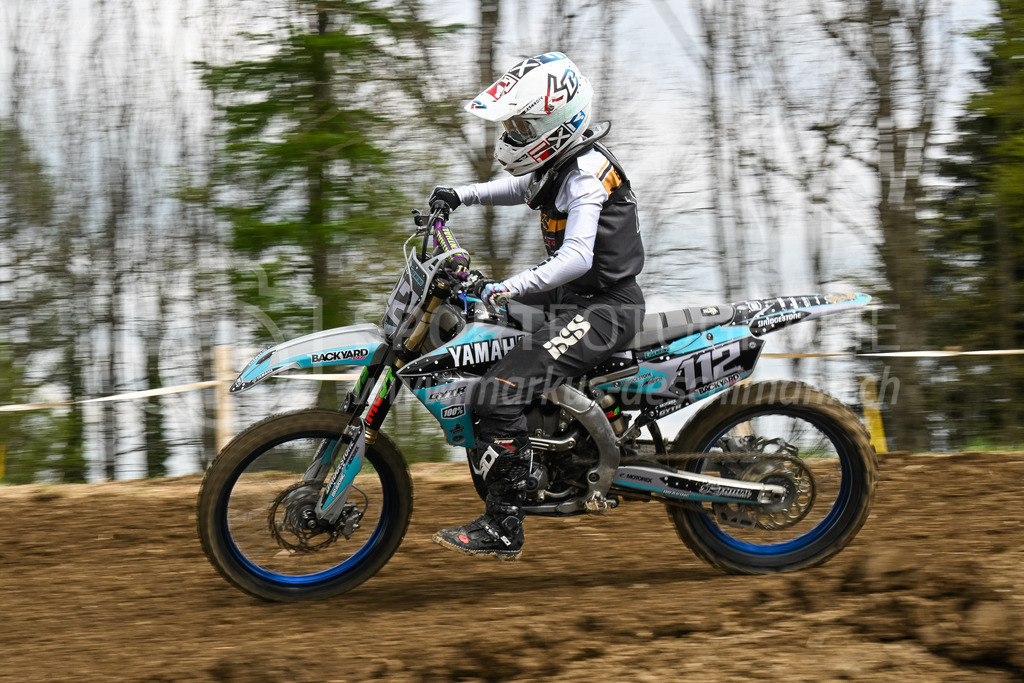 Motocross Schlatt bei Winterthur - 30. April 2023 | #112 Eisenring Jennifer aus Weingarten (CH) auf Yamaha in der Kategorie Swiss MX Women Cup am Motocross Schlatt bei Winterthur, 30. April 2023. 
Instagram: @mx_schlatt | @mc_wila | @sam_schweiz
Bild: Sportfotografie Markus Aeschimann | www.markus-aeschimann.ch - Realisiert mit Pictrs.com