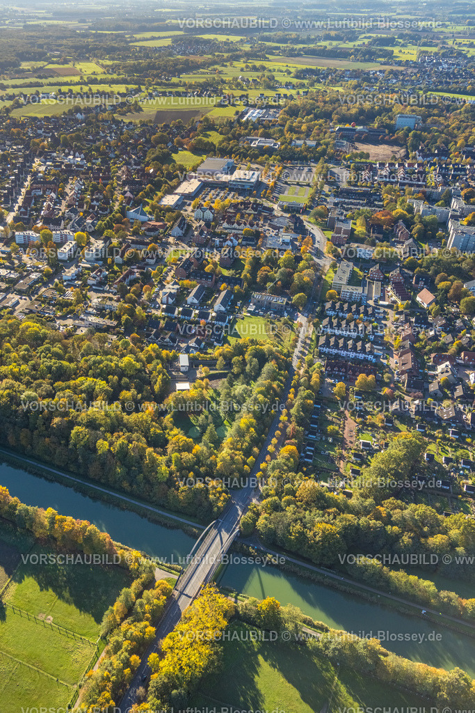 Hamm251001068 | Luftbild, Wohngebiet Werries am Datteln-Hamm-Kanal, Kanalbrücke Ostwennemarstraße, herbstliche Bäume, Uentrop, Hamm, Ruhrgebiet, Nordrhein-Westfalen, Deutschland