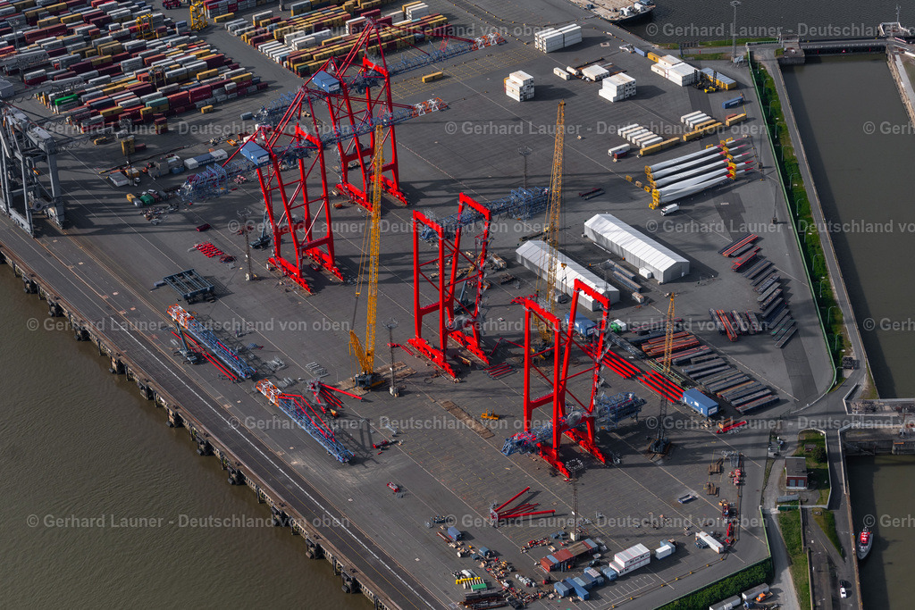 4030458 | BREMERHAVEN 01.06.2020 Containerterminal im Containerhafen des Überseehafen Am Nordhafen in Bremerhaven im Bundesland Bremen. // Container Terminal in the port of the international port Am Nordhafen in Bremerhaven in the state Bremen. Foto: Gerhard Launer