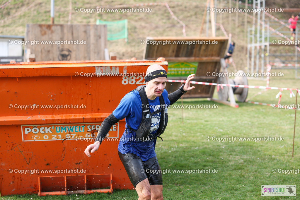 LUR_2338 | Rund um das Thema Sport-Event-Fotografie & individuelle Teilnehmerfotos. Jeder Teilnehmer wird fotografiert.
