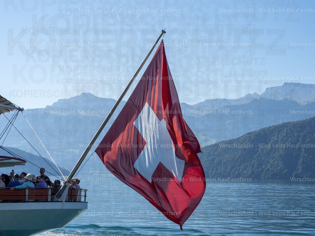 P7280237 | Stimmungsvolle Fotokunst aus Luzern. Erlebe den Pilatus, den See und die Stadt Luzern in exklusiven Aufnahmen in der Fotogalerie & Shop. - Realisiert mit Pictrs.com