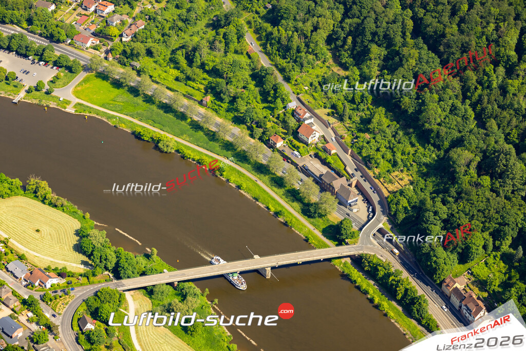 Das Luftbild zeigt Mainbrücke Kreuzwertheim - Die Luftaufnahme wurde 2023 vom UL-Flugzeug aus erstellt ( keine Drohne ) - Hochauflösende Luftaufnahme - Für grossformatige Ausdrucke geeignet. Die Geschenkidee !Mit Lizenz und Bildrechte bestellbar