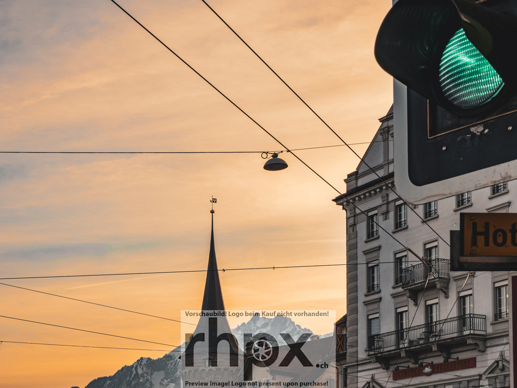 P2090354 | Stimmungsvolle Fotokunst aus Luzern. Erlebe den Pilatus, den See und die Stadt Luzern in exklusiven Aufnahmen in der Fotogalerie & Shop. - Realisiert mit Pictrs.com