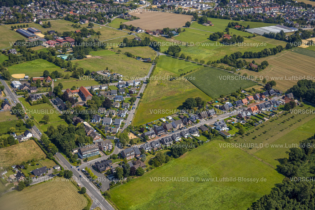 Bottrop250801685Kirchhellen | Luftbild, Wohnsiedlung Brabecker Weg, Wiesen und Felder, Kirchhellen, Bottrop, Ruhrgebiet, Nordrhein-Westfalen, Deutschland