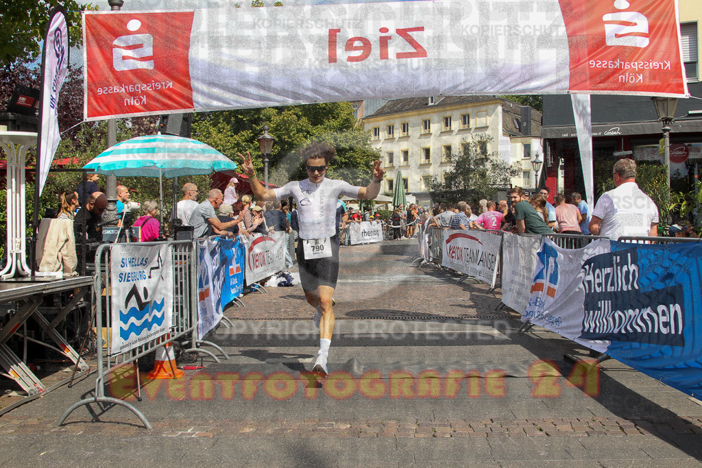 250824_1457_EV4_2419 | Sportfotografie im Rhein-Sieg Kreis, Köln, Bonn, NRW, Rheinland Pfalz, Hessen, etc. Unser Tätigkeitsfeld umfasst den Laufsport vom Volkslauf über den Marathon, Duathlon, Triathon bis zum Ultralauf wie Kölnpfad Ultra oder Schindertrail.