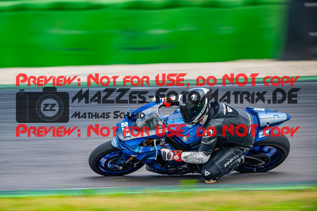 MaZZes_FotoMatrix_240702_6007705_4548 | ROT