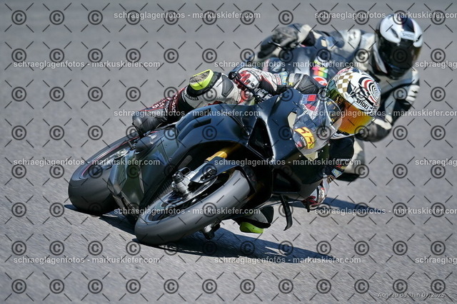 25bt04-0694 | markuskiefer.com - Realisiert mit Pictrs.com