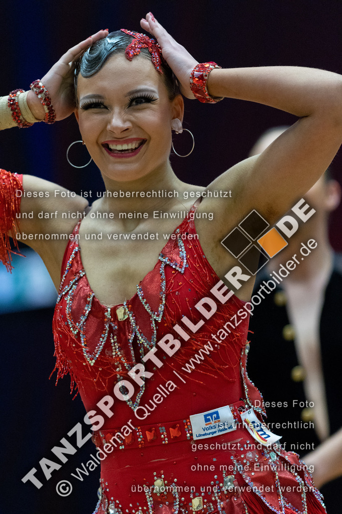 20230115-02278 | Hier finden Sie Tanz Bilder vom Latein und Standard Formationen tanzen. Sportbilder vom Tanzsport. Schöne Fotos und von Weltmeisterschaft, Europameisterschaft, Bundesliga, Regionalliga, Oberliga und Landesliga sowie von GOC Stuttgart, DanceComp, WM Bremen
