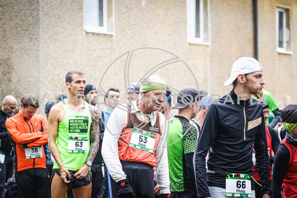 ..... | AUSTRIA, 09.11.24, Leonding,TGW KÜRNBERGTRAILRUN, Image shows: Photo: Wapics / Andreas Willdoner