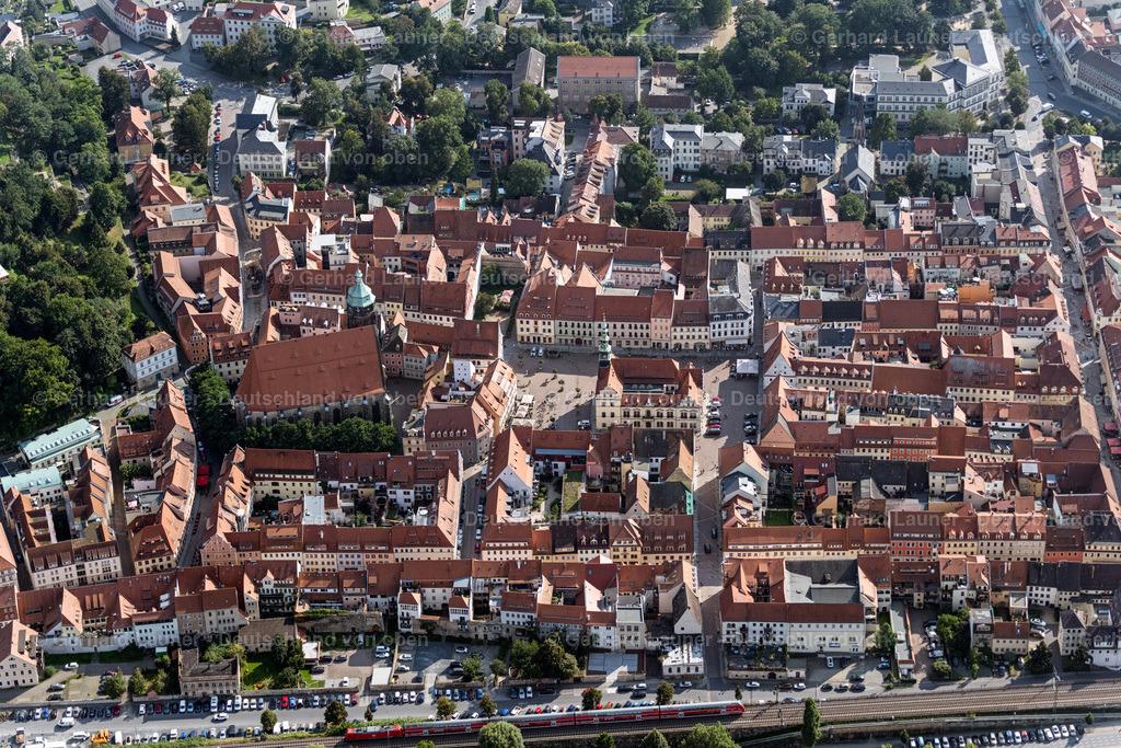 4060773 | PIRNA 07.09.2021 Altstadtbereich und Innenstadtzentrum in Pirna im Bundesland Sachsen, Deutschland. // Old Town area and city center in Pirna in the state Saxony, Germany. Foto: Gerhard Launer