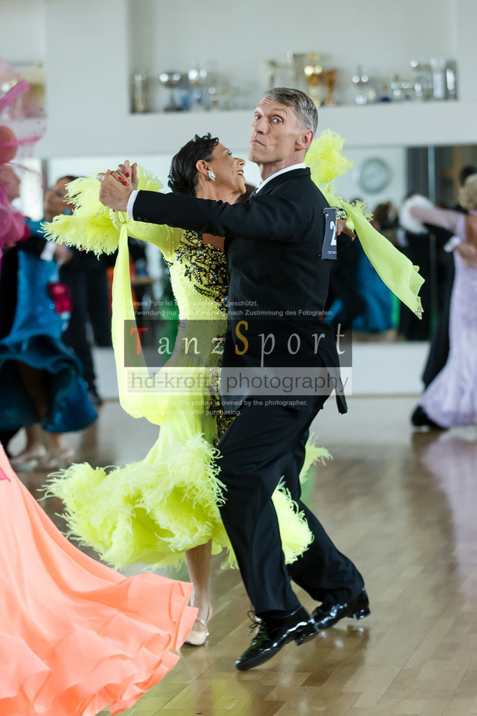 20240525_RL-Masters3-Std_5616 | Tanzsportbilder, Standardtanz, Lateintanz, WDSF, DTV, LTVB, dancecomp, goc, hessen tanzt, blaues band der spree, walzer, tango, wiener walzer, slowfox, quickstepp, samba, rumba, cha-cha-cha, paso doble. jive, hd-kroft photography, turniertanzsport