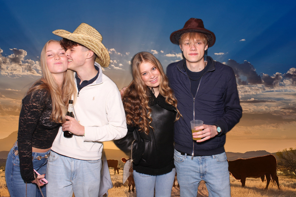 top-top.de-251025-0056 | Foto, Video, Fotografie, Videografie, Fotobox, DJ, Discjockey, Musik, Musikbox, Veranstaltung, Photobooth, Amazon, Ebay, Buchtipp, Bestseller, Autor, Verlag, Buch, Wesel, Hamminkeln, NRW, Dinslaken, Rees, Drohne, Hochzeit, Party, Fotobox, Wesel, Fotograf