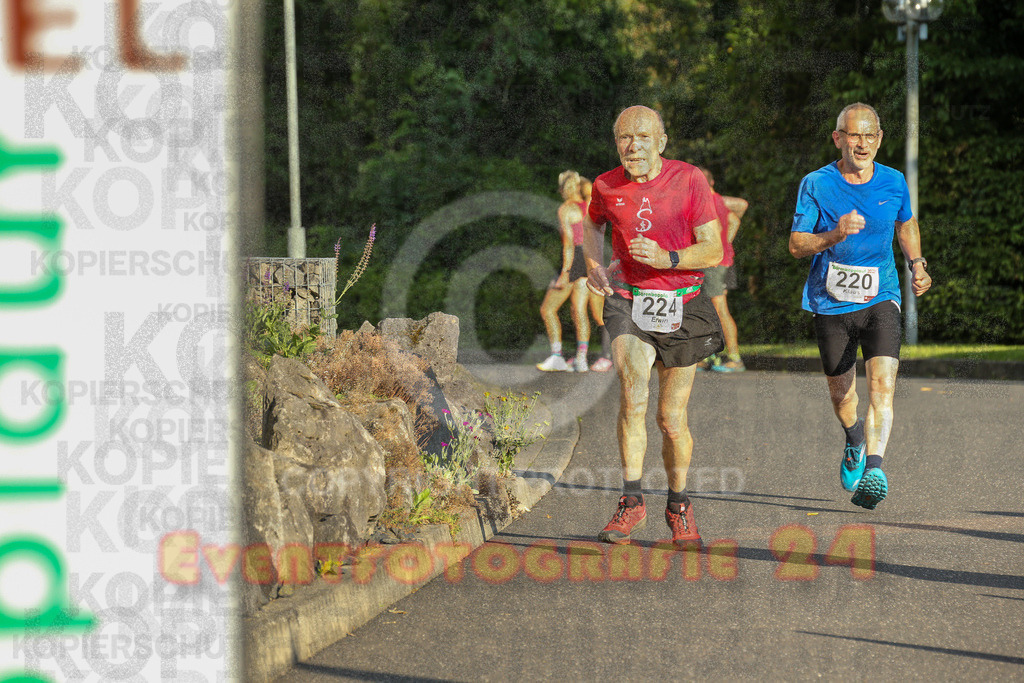 250801_1921_EX1_7689 | Sportfotografie im Rhein-Sieg Kreis, Köln, Bonn, NRW, Rheinland Pfalz, Hessen, etc. Unser Tätigkeitsfeld umfasst den Laufsport vom Volkslauf über den Marathon, Duathlon, Triathon bis zum Ultralauf wie Kölnpfad Ultra oder Schindertrail.