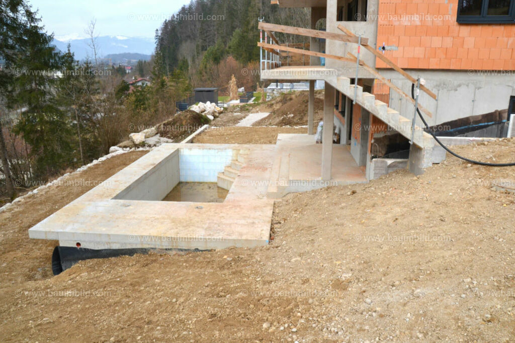bib-lg25-aussenanlagen-0017 | Nach LV-Leistungsgruppen sortierte Detailfotos über den Bau eines Hauses. Alle Hausbau-Bilder direkt vom Urheber und Autor der Website Haus-Selber-Bauen.com