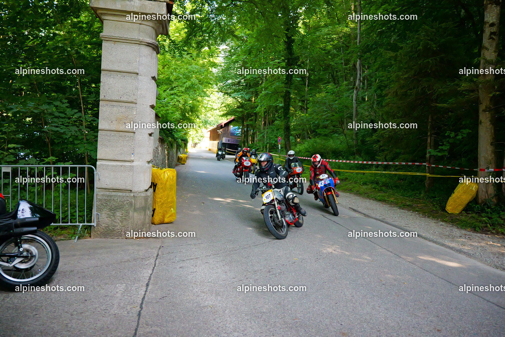 P1015052 | Erleben Sie atemberaubende, hochqualitative Fotos Ihrer Fahrt entlang der malerischen Alpenstraßen. Besuchen Sie alpineshots.com, um professionelle Aufnahmen Ihrer unvergesslichen Reise zu finden und zu kaufen - Realisiert mit Pictrs.com