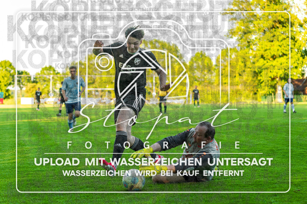 3. Kreisklasse Herren HK - FG Fulde-Stellichte II vs. SV Veersetal II | Björn Marek Brase (FG Fulde-Stellichte II #10), Heiko Berger (SV Veersetal II#1); 3. Kreisklasse Herren HK - FG Fulde-Stellichte II vs. SV Veersetal II am 22.05.26 in Zentralstadion, Fulde - Realisiert mit Pictrs.com