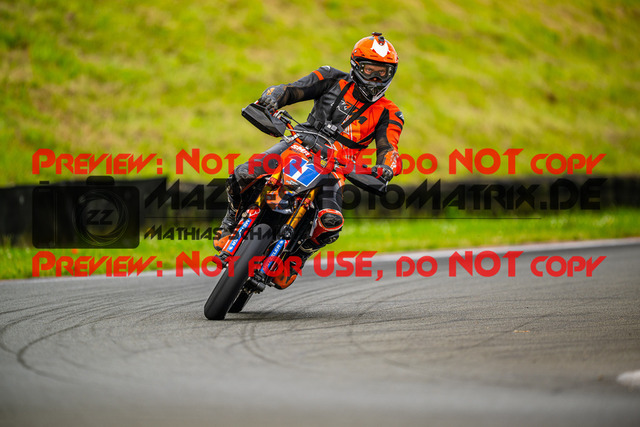 MaZZes_FotoMatrix_240621_6007705_8858 | ROT