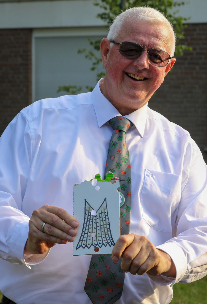 top-top.de-250627-154 | Foto, Video, Fotografie, Videografie, Fotobox, DJ, Discjockey, Musik, Musikbox, Veranstaltung, Photobooth, Amazon, Ebay, Buchtipp, Bestseller, Autor, Verlag, Buch, Wesel, Hamminkeln, NRW, Dinslaken, Rees, Drohne, Hochzeit, Party, Fotobox, Wesel, Fotograf