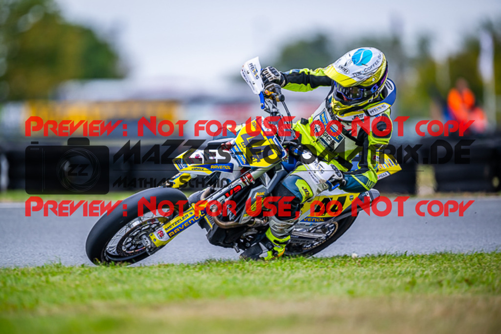 MaZZes_FotoMatrix_231001_3954 | S1