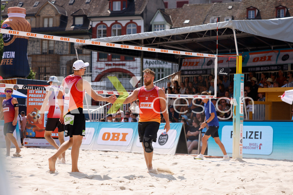 Obi BeachTour 2026 - Basel | BASEL, SWITZERLAND - JULY 19: LAURENZ LEITNER (AUT) and MORITZ KINDL (AUT) during the Obi BeachTour 2026 match between HAGENBUCH / HAUSSENER (SUI) and LEITNER / KINDL (AUT) at Barfüsserplatz on July 19, 2026 in Basel, Switzerland. - Realisiert mit Pictrs.com