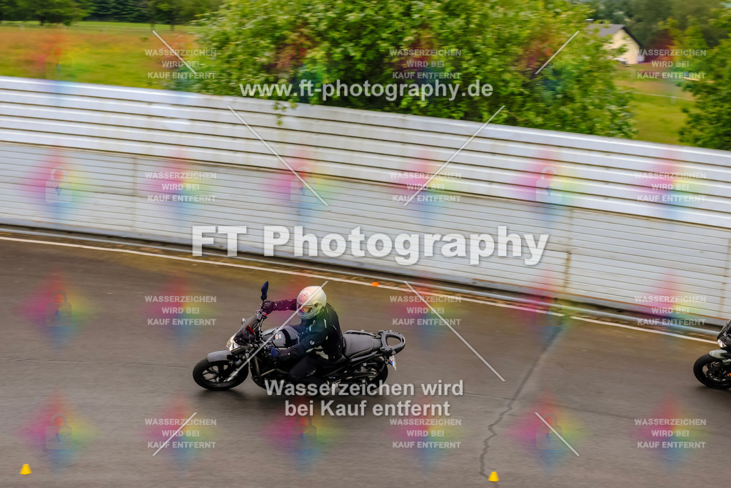 OBK-5880 | Hier findet Ihr Bilder von Touristenfahrten auf der Nürburgring Nordschleife oder von anderen Veranstaltungen die ich besucht habe. Viel Spass beim Durch Schauen 