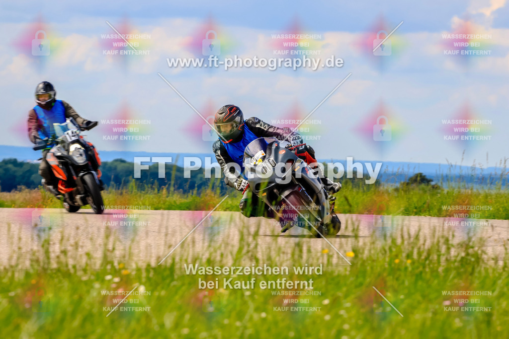 MotoTeam-0872 | Hier findet Ihr Bilder von Touristenfahrten auf der Nürburgring Nordschleife oder von anderen Veranstaltungen die ich besucht habe. Viel Spass beim Durch Schauen 
