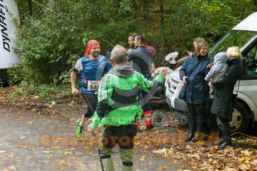 231029_1001_EX1_4895 | Sportfotografie im Rhein-Sieg Kreis, Köln, Bonn, NRW, Rheinland Pfalz, Hessen, etc. Unser Tätigkeitsfeld umfasst den Laufsport vom Volkslauf über den Marathon, Duathlon, Triathon bis zum Ultralauf wie Kölnpfad Ultra oder Schindertrail.