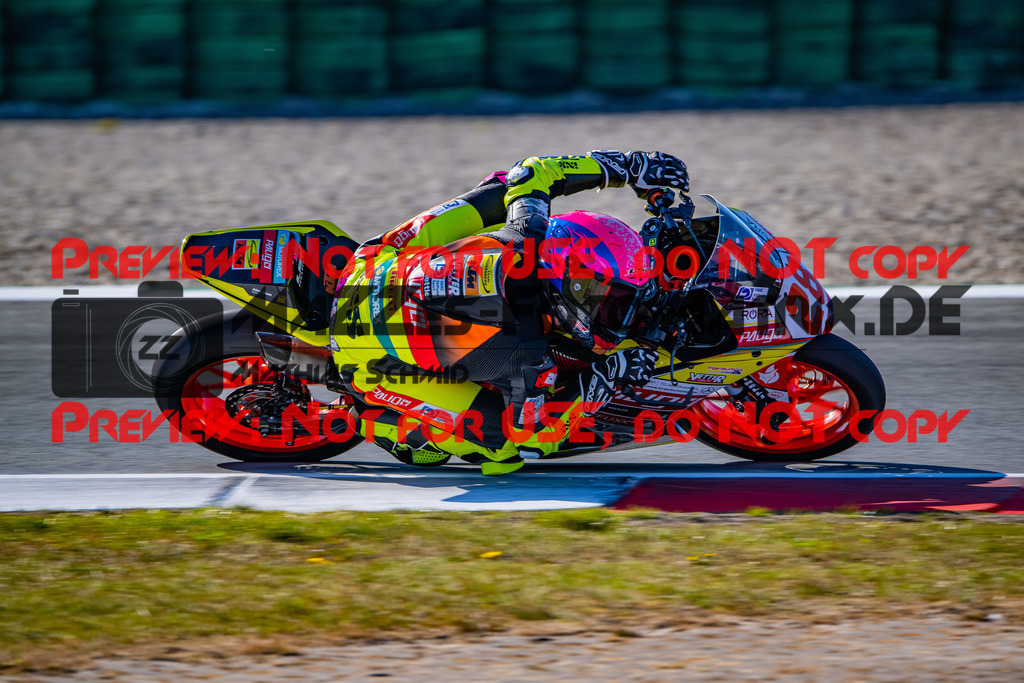 MaZZes_Fotomatrix-220422-93141 | Fotograf Mathias Schmid
Sportfotograf,
Eventfotograf,
Hochzeitsfotograf,
Portraitfotograf