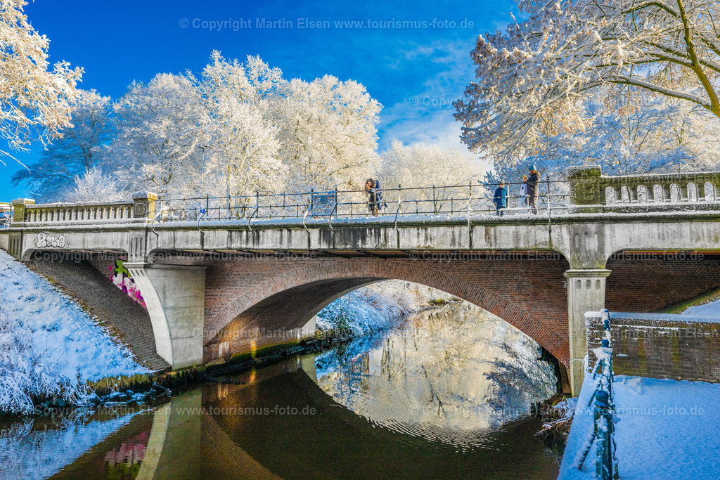 Stade Hohentorsbrücke Burggraben  Altstadt Winter Schnee_ELS_2143030126 | Fotos aus den Touristenorten aus Norddeutschland. - Realisiert mit Pictrs.com