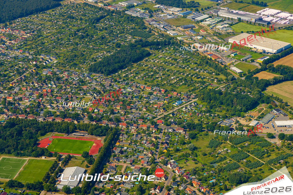 Luftbild Wittenberge - Die Luftaufnahme wurde 2025 vom UL-Flugzeug heraus erstellt ( keine Drohne ) - Hochauflösende Luftaufnahme - für professionelle Ausdrucke geeignet. Die Geschenkidee !Hier alle&nbsp;Infos zur Lizenzierung der LuftaufnahmeWir fliegen auch dieses Jahr wieder in Ihre Region um Luftbilder zu erstellen.- Luftbild anfragen
