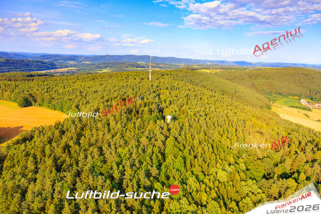 Die Luftaufnahme der Stadt Weissenbrunn wurde vom UL-Flugzeug heraus erstellt ( keine Drohne )- hohe Auflösung für beste Qualität