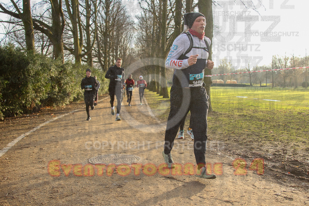 241231_1016_EV4_3601 | Sportfotografie im Rhein-Sieg Kreis, Köln, Bonn, NRW, Rheinland Pfalz, Hessen, etc. Unser Tätigkeitsfeld umfasst den Laufsport vom Volkslauf über den Marathon, Duathlon, Triathon bis zum Ultralauf wie Kölnpfad Ultra oder Schindertrail.