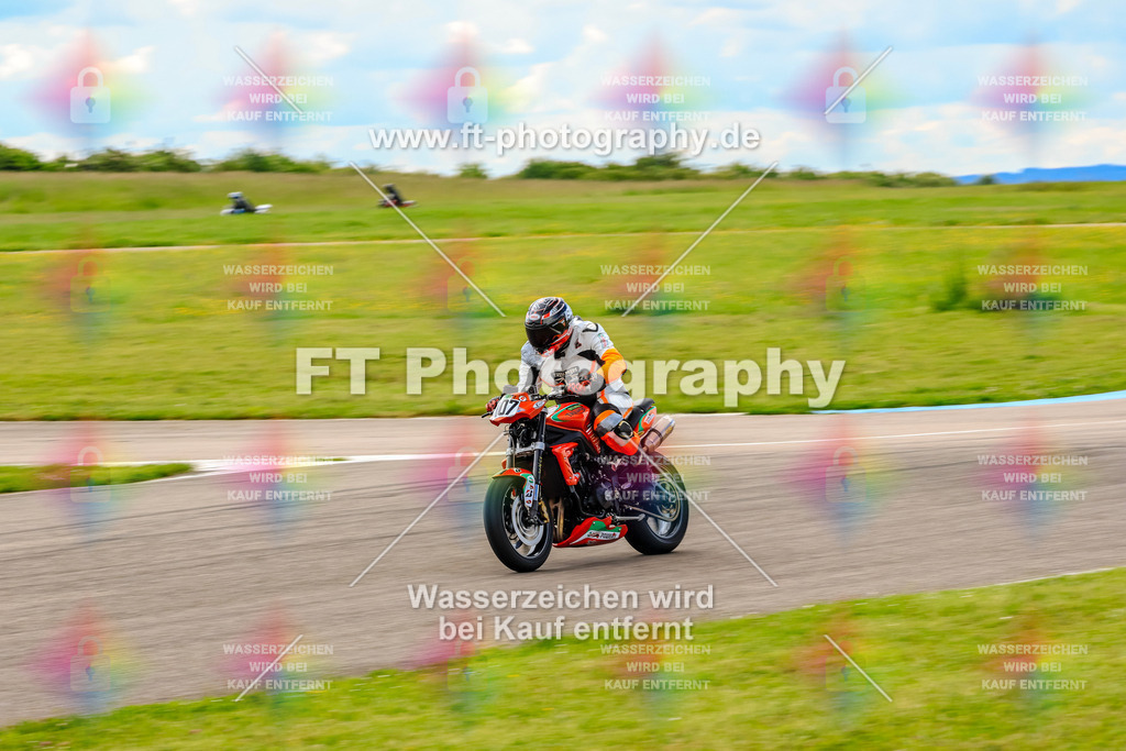 MotoTeam-1282 | Hier findet Ihr Bilder von Touristenfahrten auf der Nürburgring Nordschleife oder von anderen Veranstaltungen die ich besucht habe. Viel Spass beim Durch Schauen 